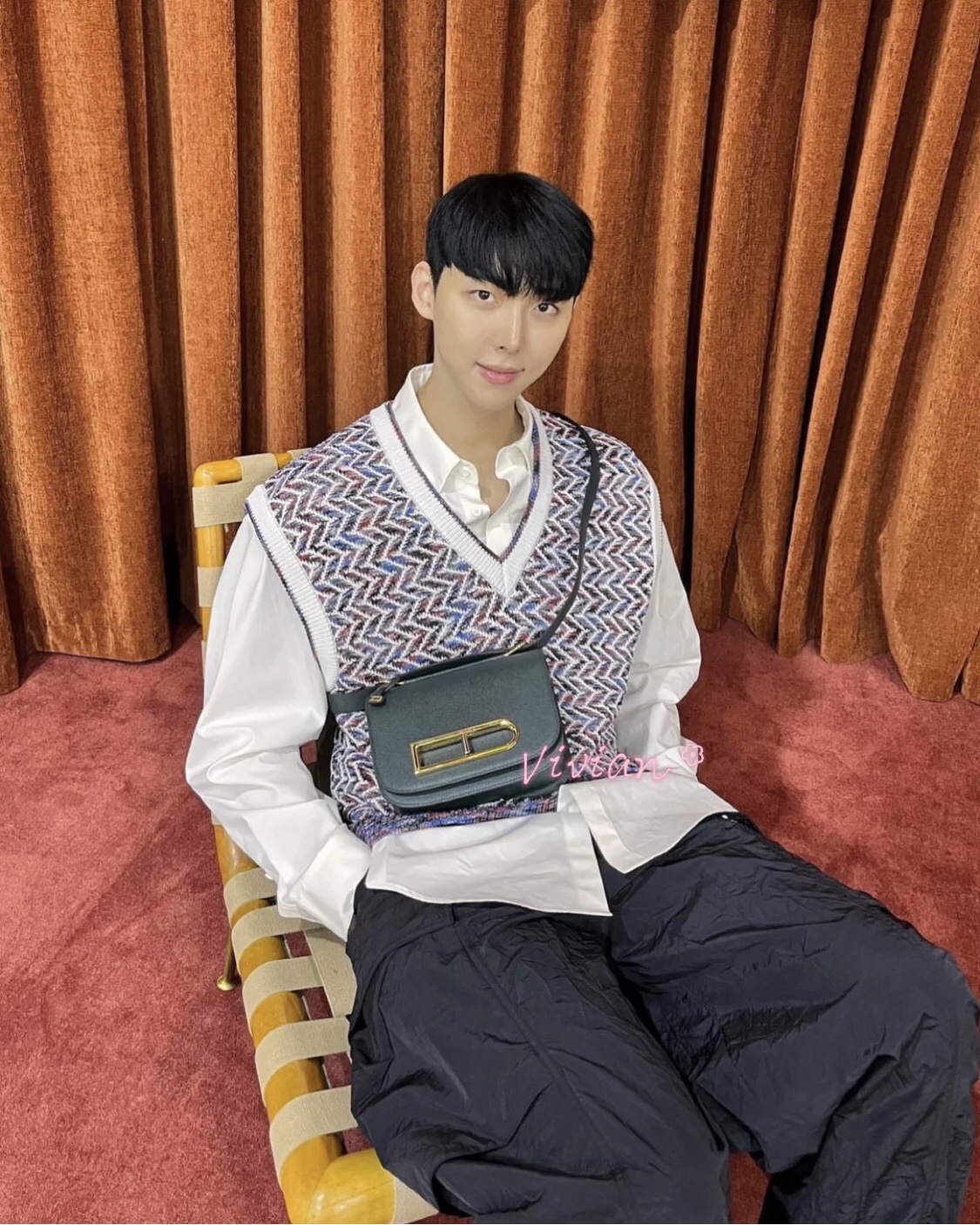 델보 크로스바디백 블랙